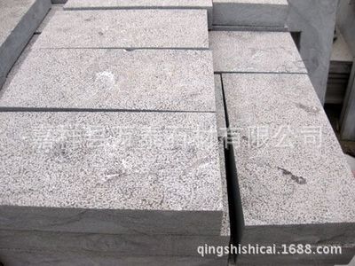 優質青石石材 火燒面青石板在仿古建筑中的應用與加工工藝